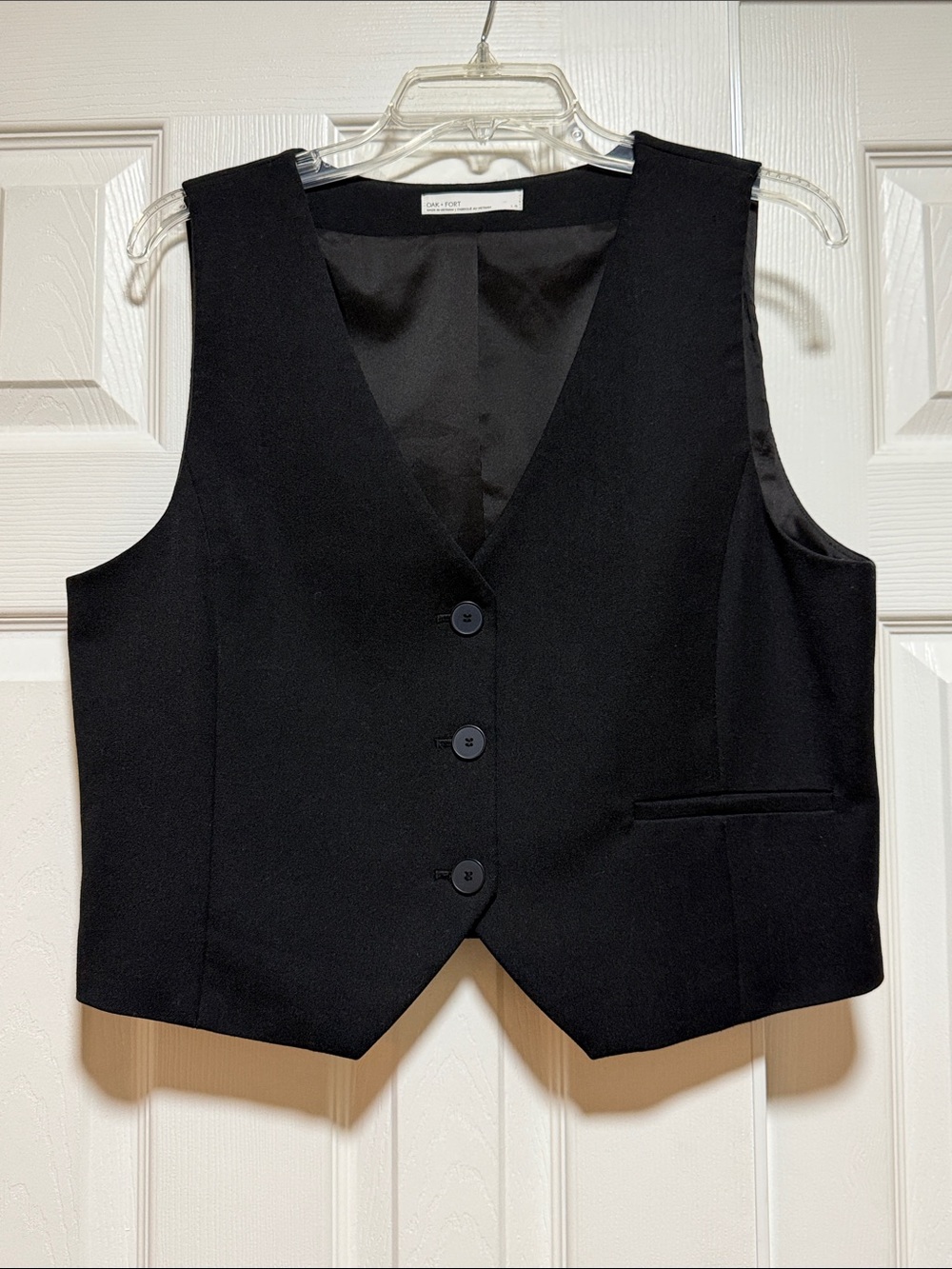 Oak + Fort Black Vest - Size Large